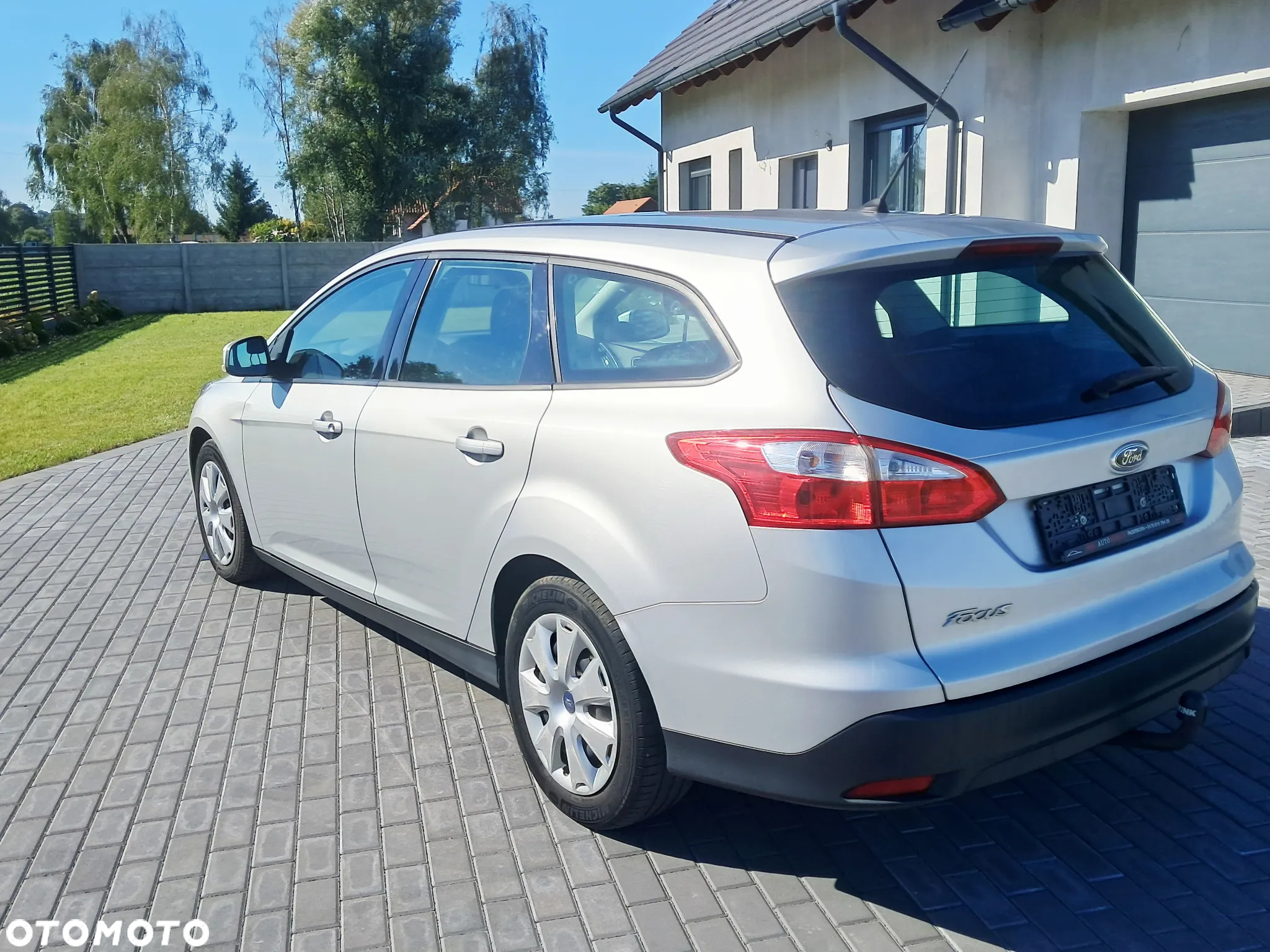 Ford Focus Turnier 1.0 EcoBoost Start-Stopp-System Ambiente - 10