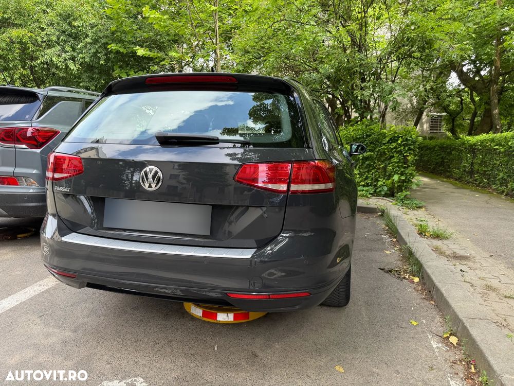 Volkswagen Passat 2.0 TDI DSG Comfortline - 25