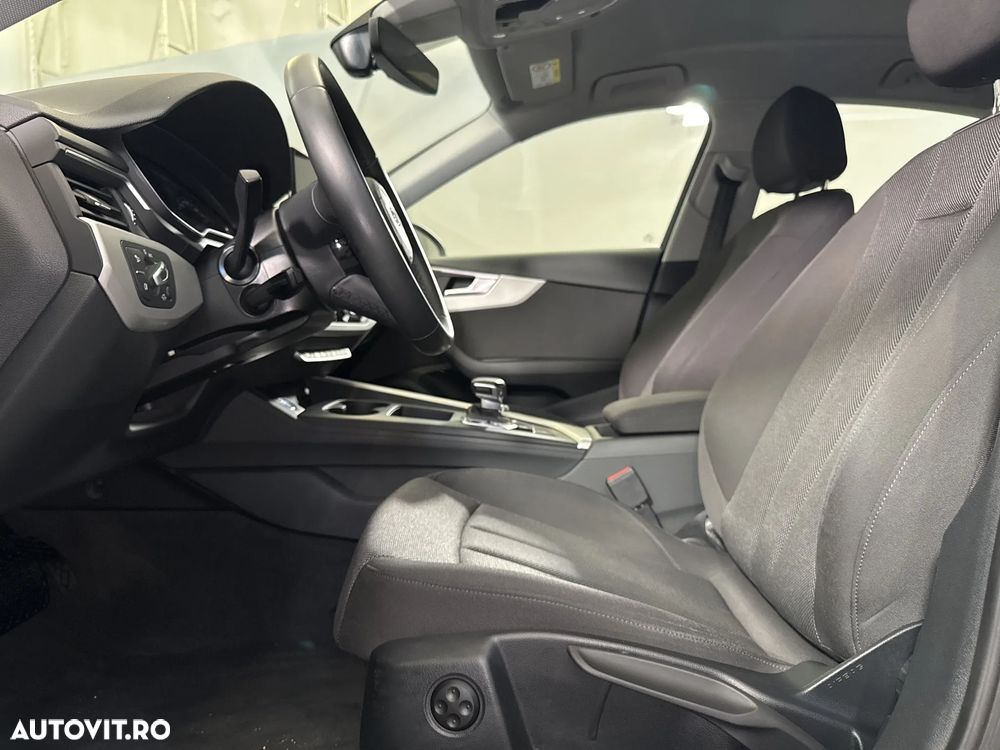Audi A4 35 TFSI S tronic - 23