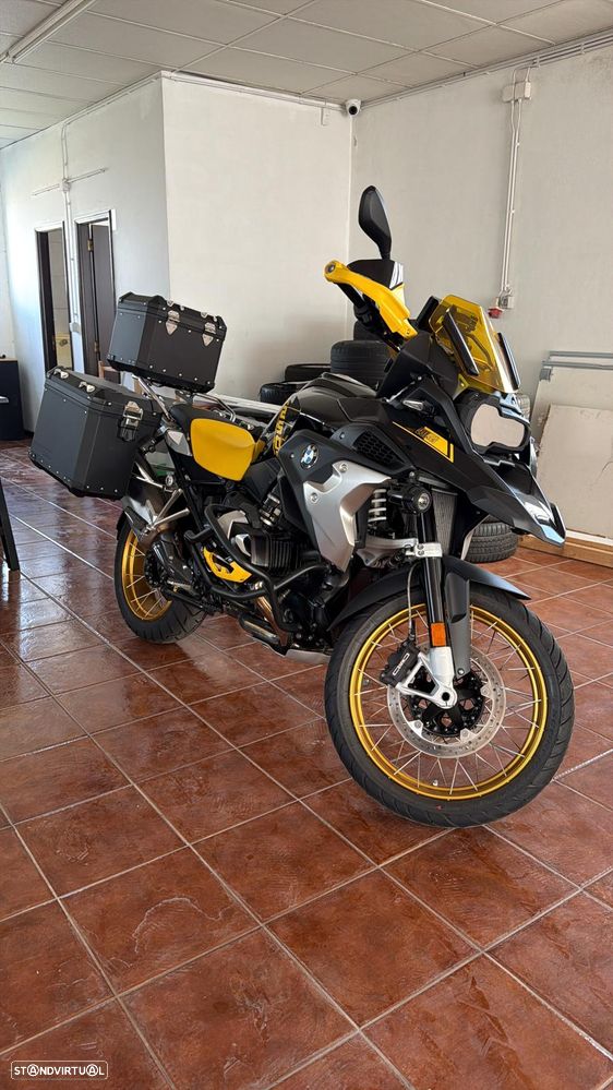 BMW R 1250 GS 40 ANOS - 15