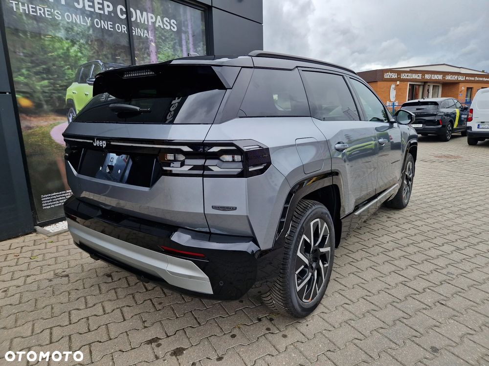 Jeep Compass 1.2 T3 mHEV Summit FWD DCT - 4