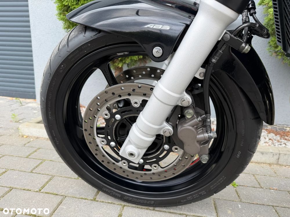 Yamaha FZ - 31