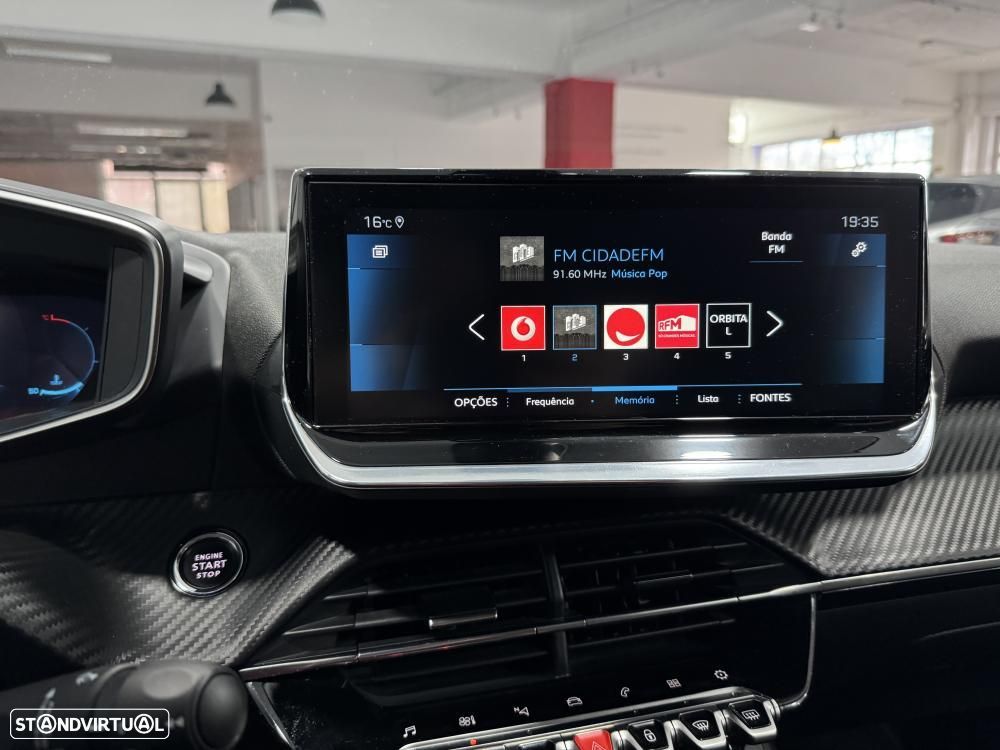 Peugeot 2008 PureTech 100 Allure - 29