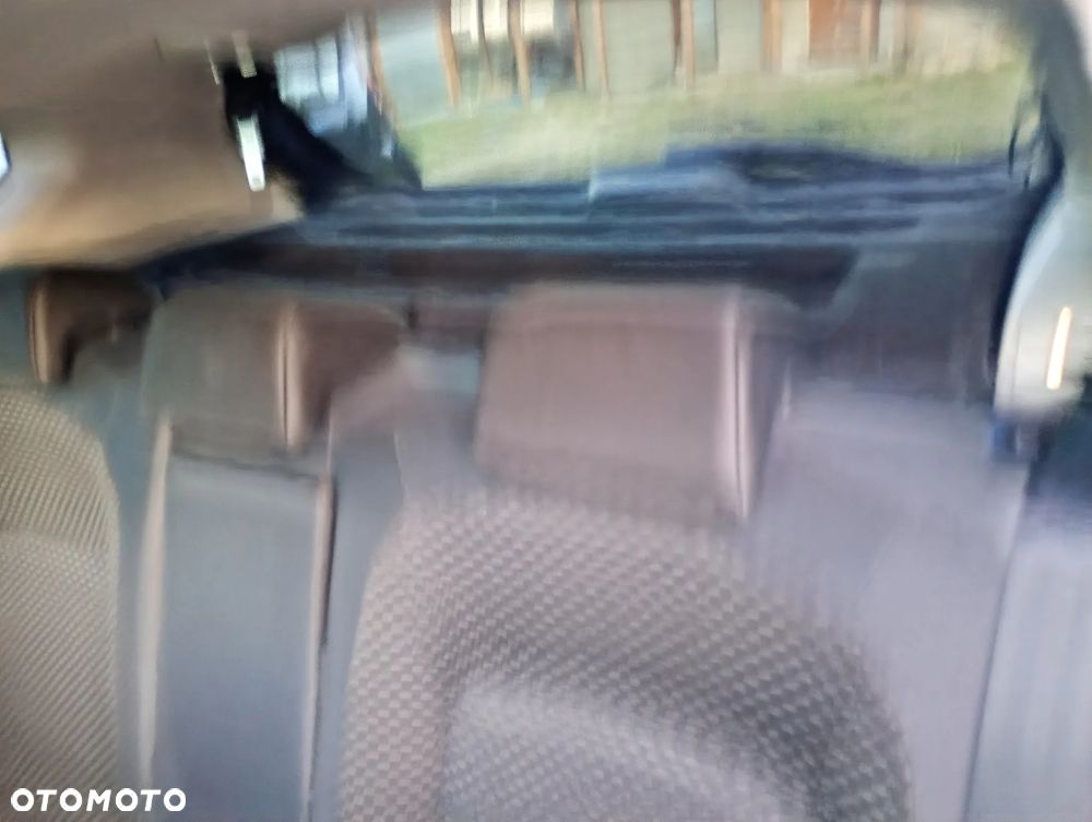 Nissan Qashqai 2.0 dCi 4 x 4 DPF 360 - 2