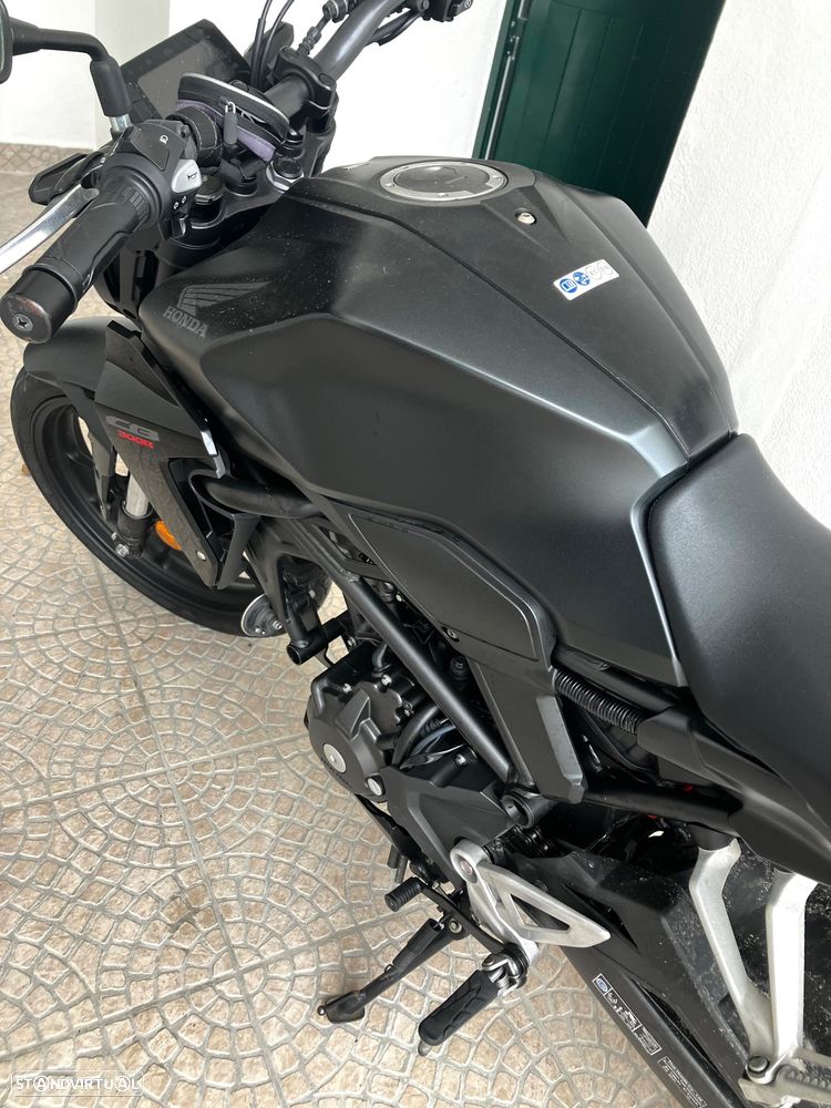 Honda CB Neo Sports Café - 6