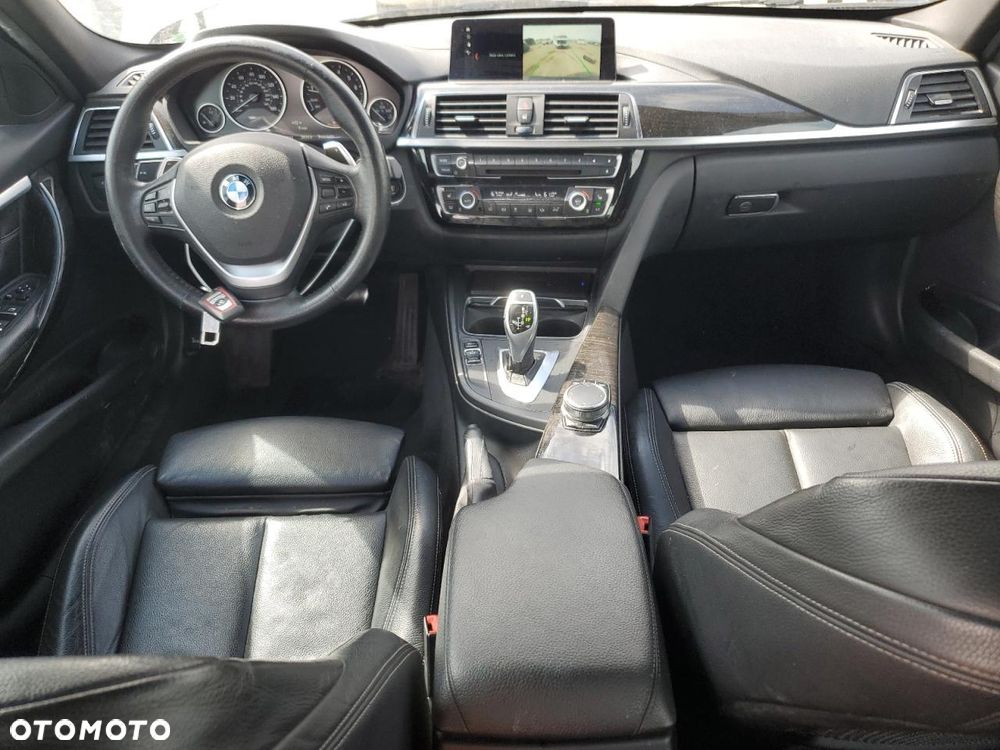 BMW Seria 3 330i xDrive Edition Luxury Line Purity - 8