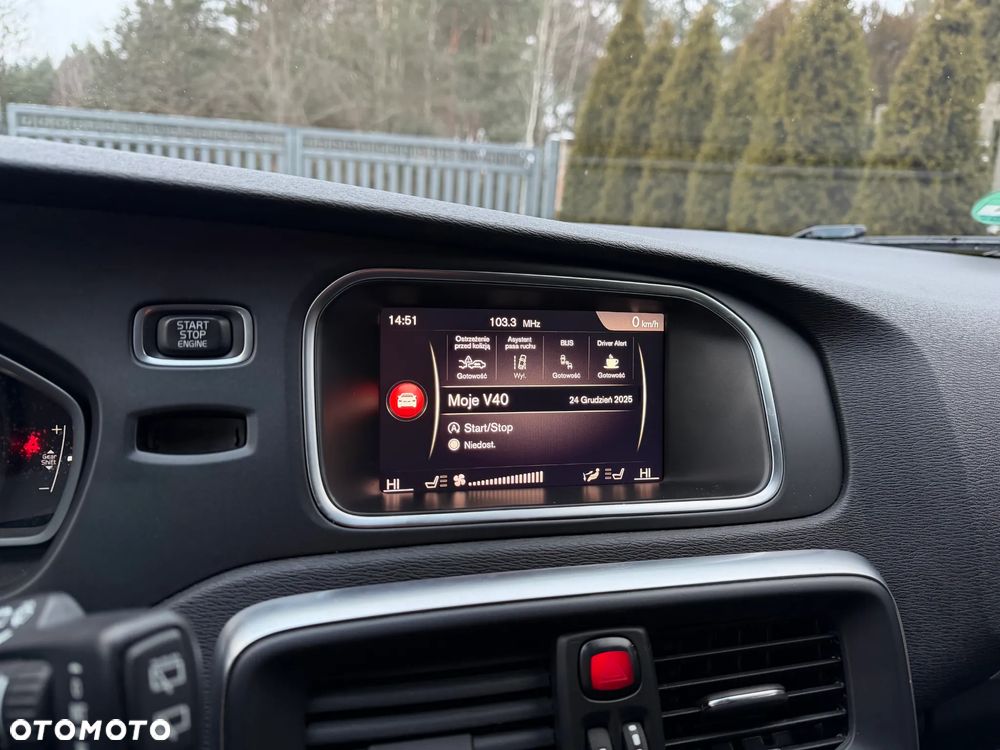 Volvo V40 D3 Drive-E Ocean Race - 27