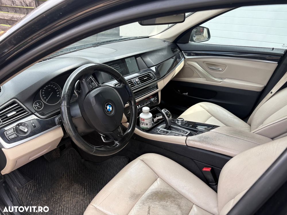 BMW Seria 5 530d xDrive - 10