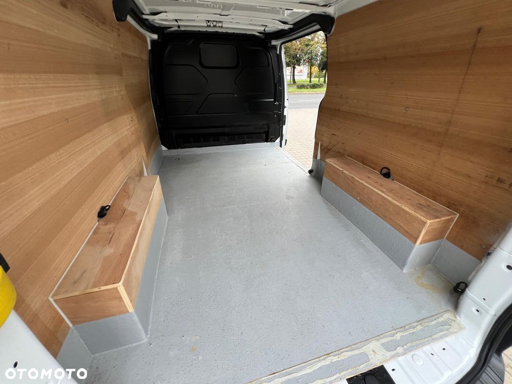 Ford TRANSIT CUSTOM L2H1 2,0 TDCI 130KM BEZWYPADKOWY - 29