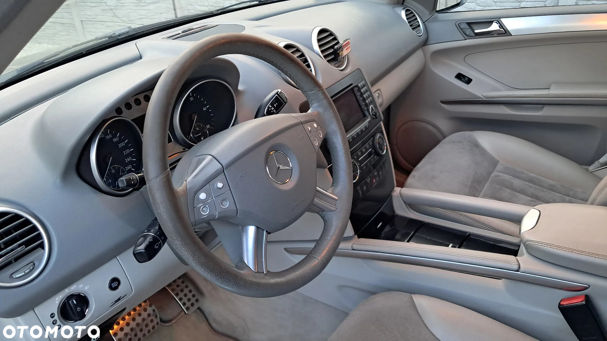 Mercedes-Benz ML 320 CDI 4-Matic - 24