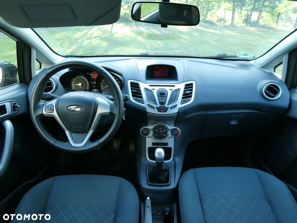 Ford Fiesta 1.25 Champions Edition - 14