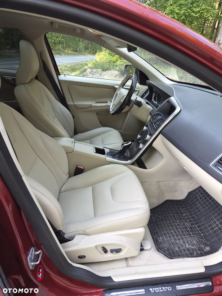 Volvo XC 60 T6 Drive-E Momentum - 35