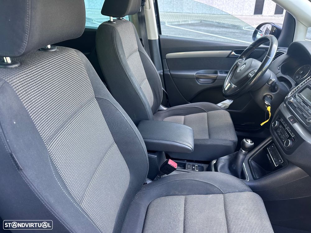 VW Sharan 2.0 TDI Confortline - 25