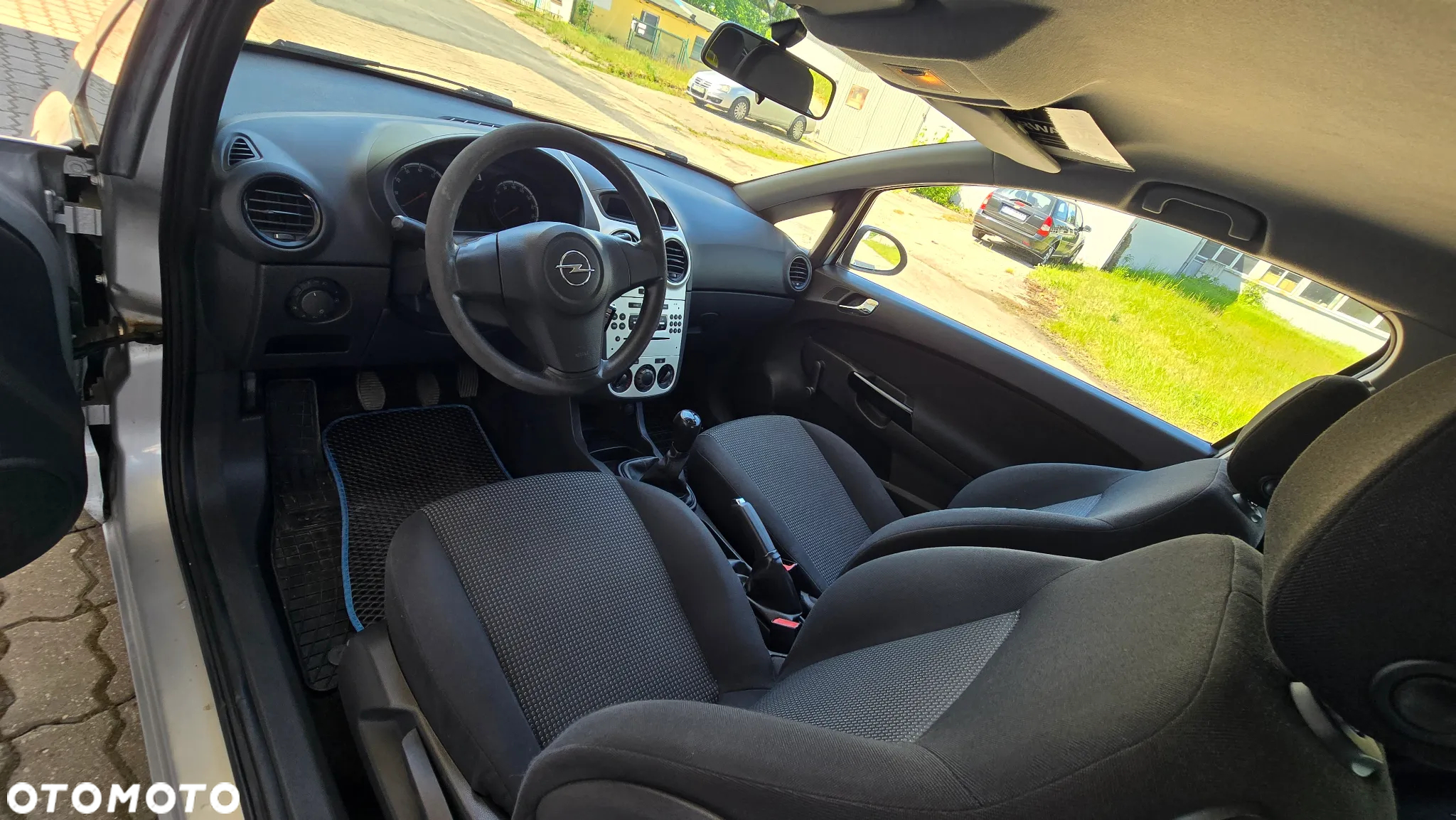Opel Corsa 1.2 16V Cosmo - 19