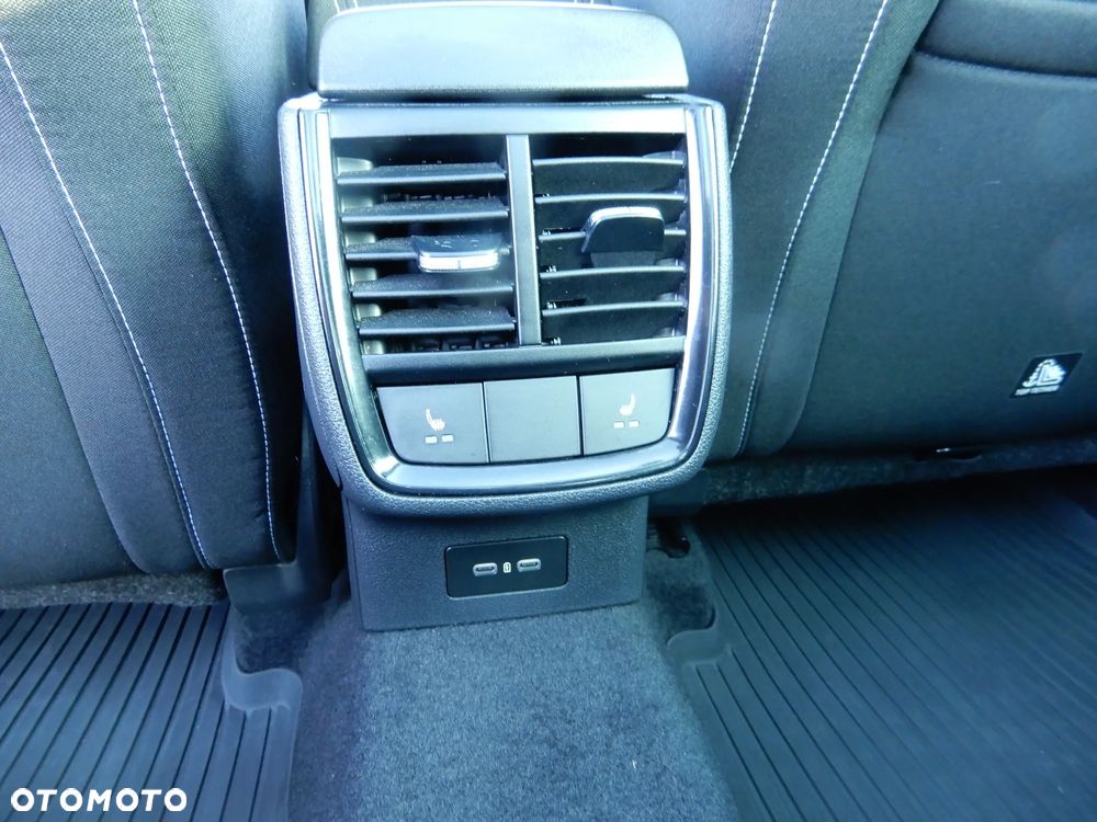 Skoda Kamiq 1.5 TSI Monte Carlo DSG - 14