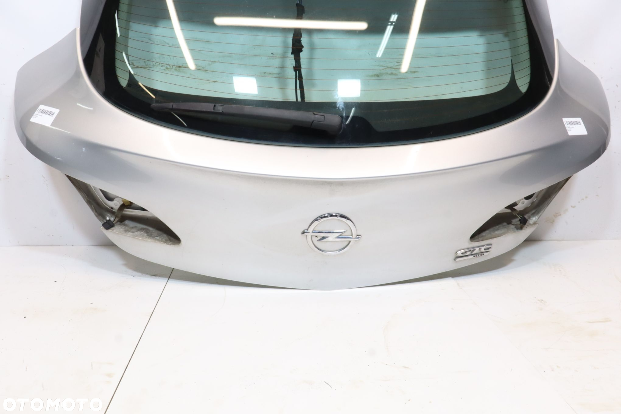 KLAPA TYLNA OPEL ASTRA J Z176 - 2