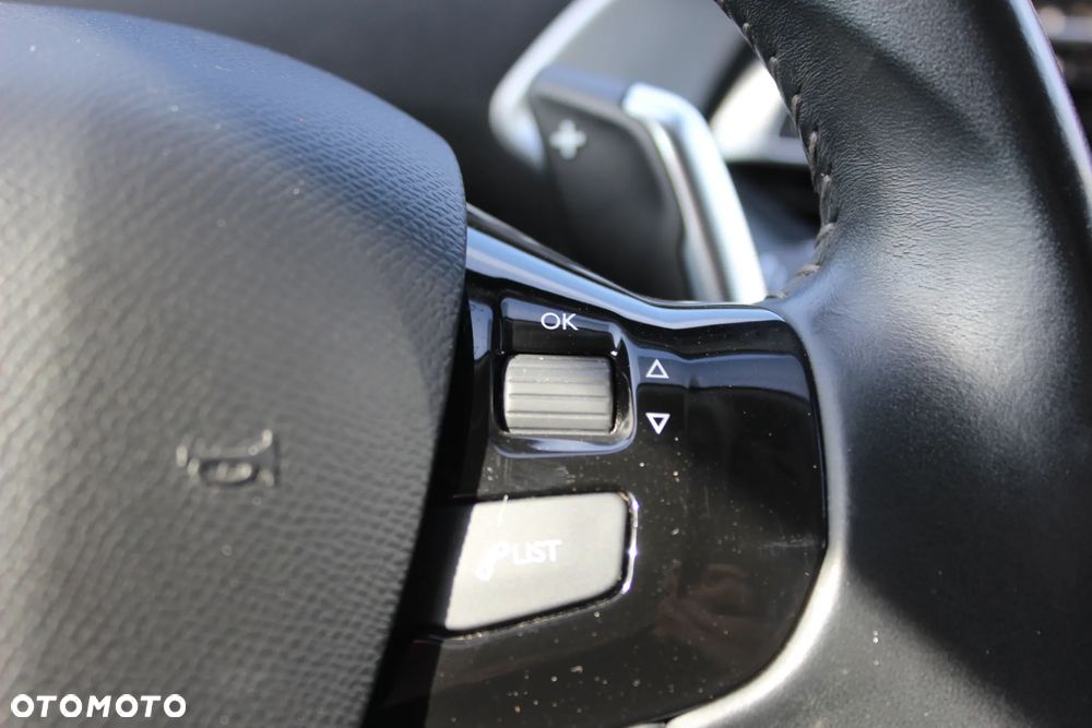 Peugeot 308 BlueHDi 130 EAT8 GT - 17