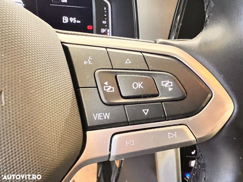 Volkswagen T-ROC - 23