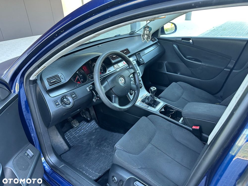 Volkswagen Passat 2.0 TDI Highline - 10