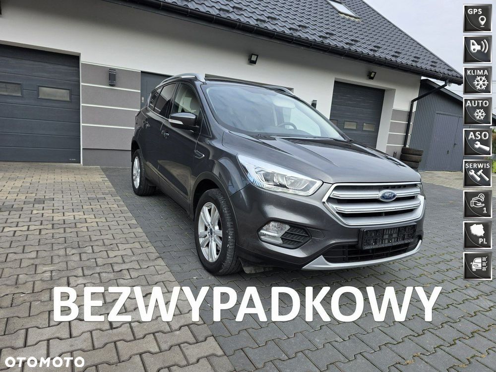 Ford Kuga - 1
