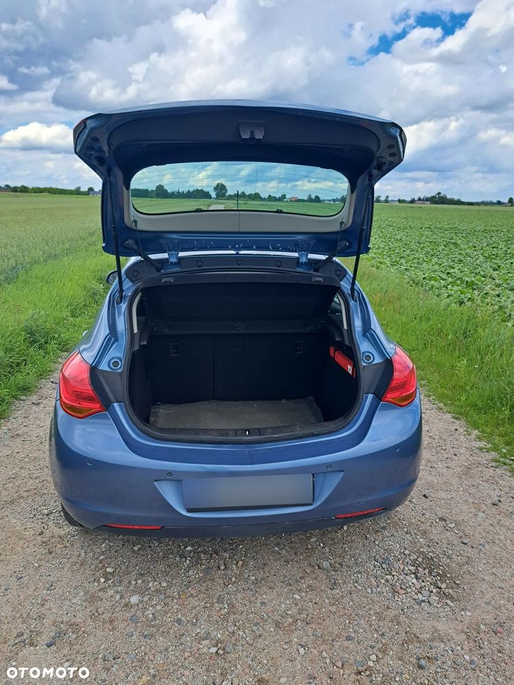 Opel Astra 1.4 Enjoy - 12