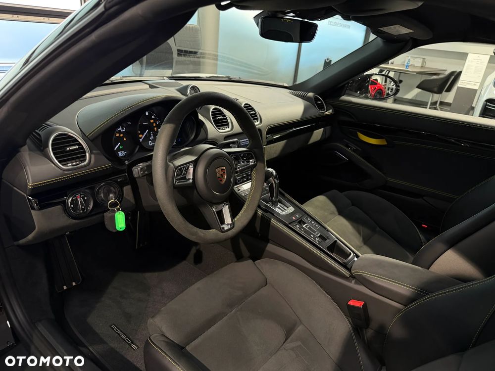 Porsche 718 Boxster - 18