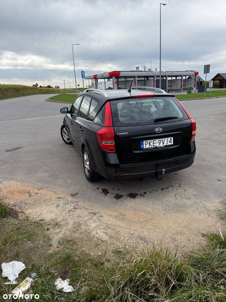 Kia Ceed - 3