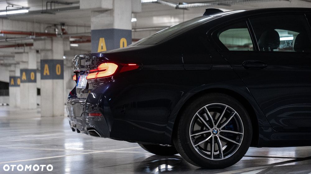 BMW Seria 5 530i xDrive mHEV M Sport sport - 5