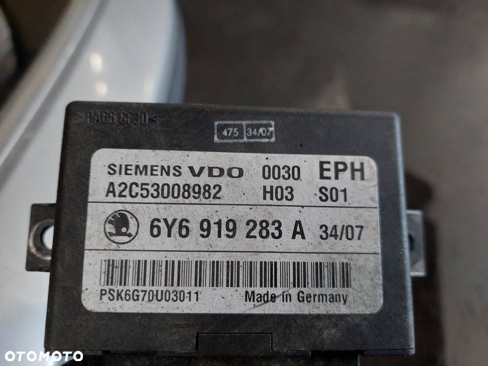 ZDERZAK TYŁ PDC + LAMPY + BELKA + MODUŁ SKODA FABIA I LIFT SEDAN LA7W - 8