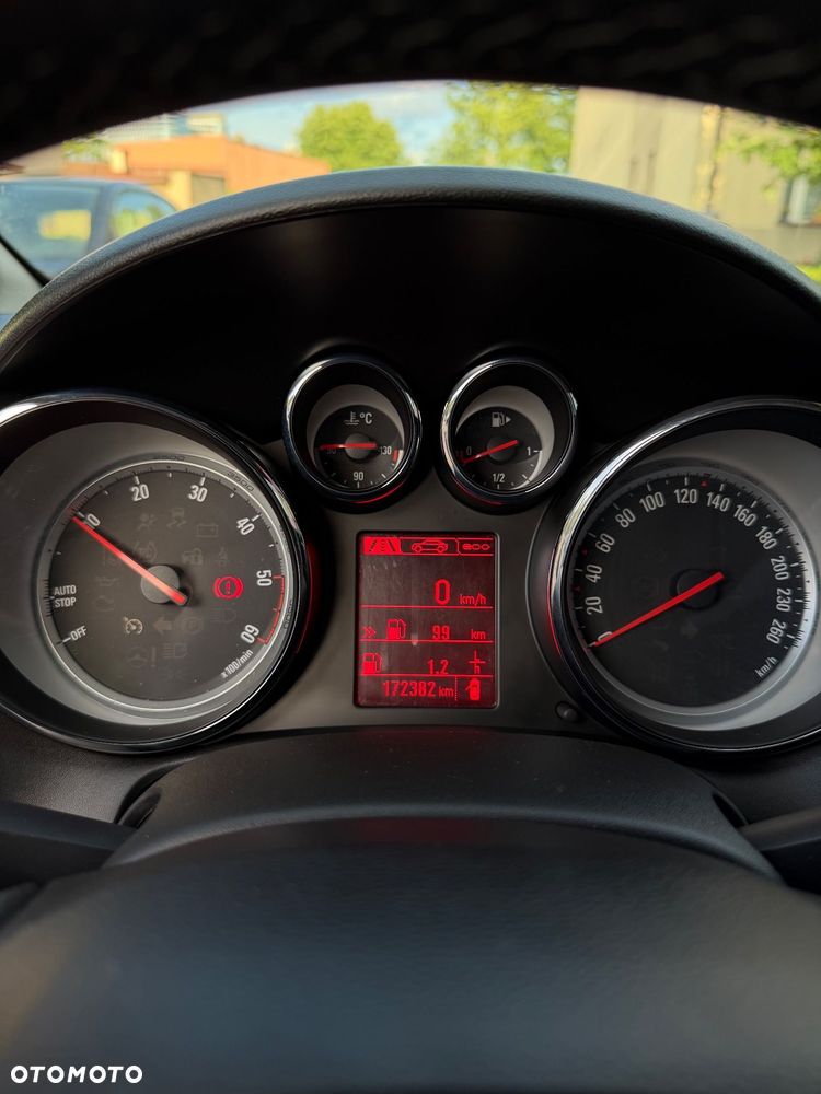Opel Astra 2.0 CDTI Bi-Turbo S&S - 11
