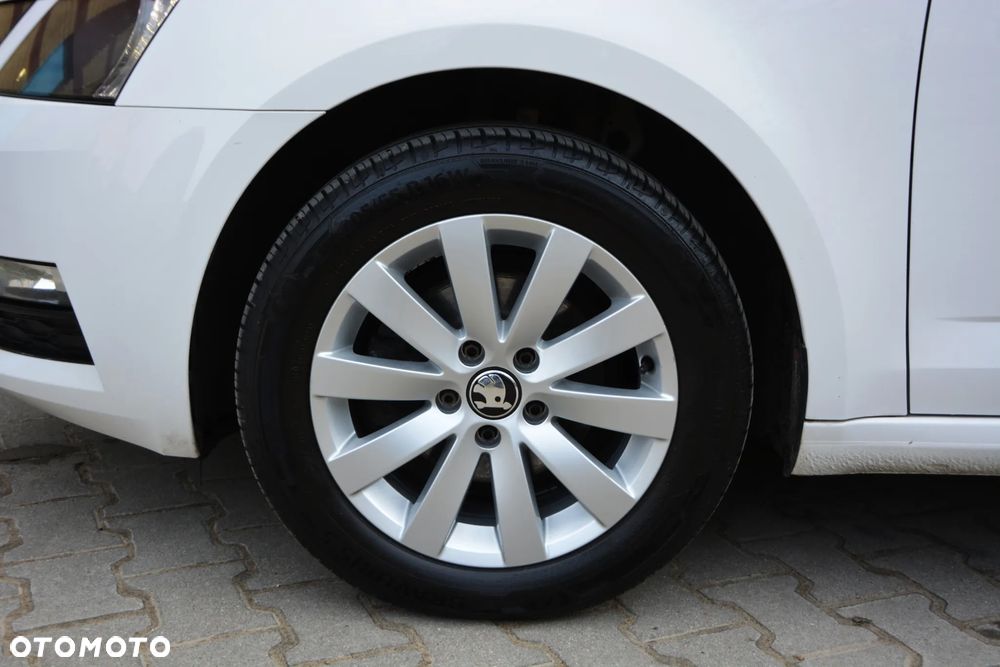 Skoda Octavia 1.6 TDI Premium Edition - 21