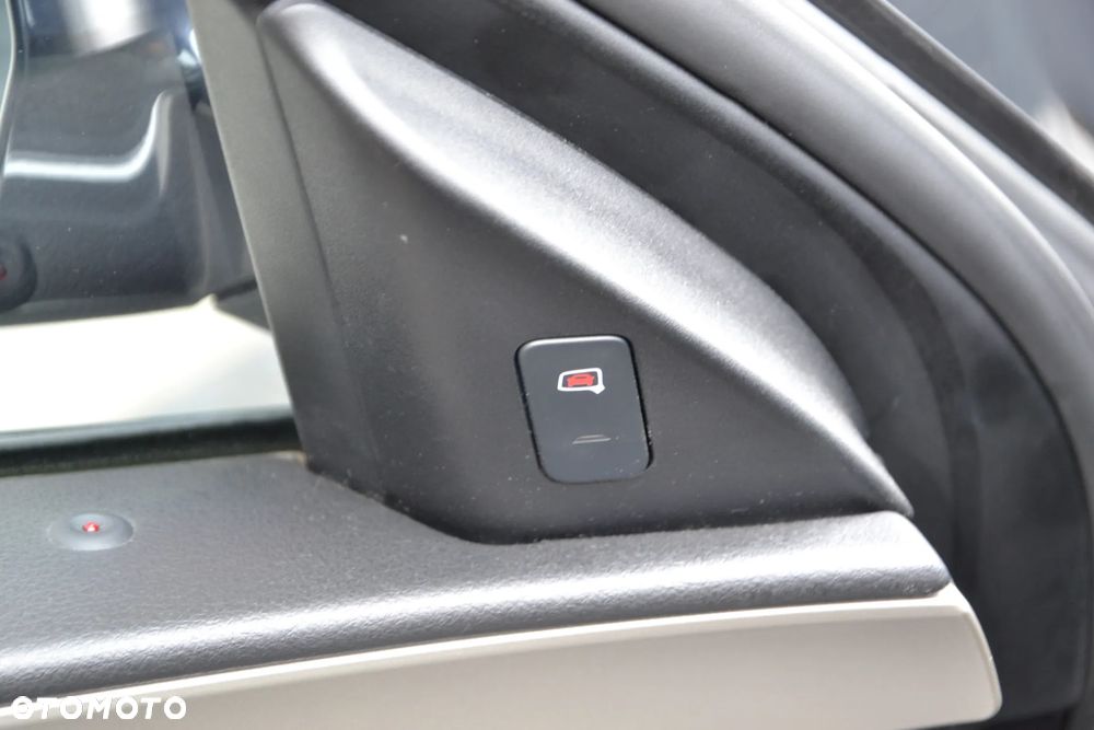 Audi A6 Avant 3.0 TDI Quattro S tronic - 38
