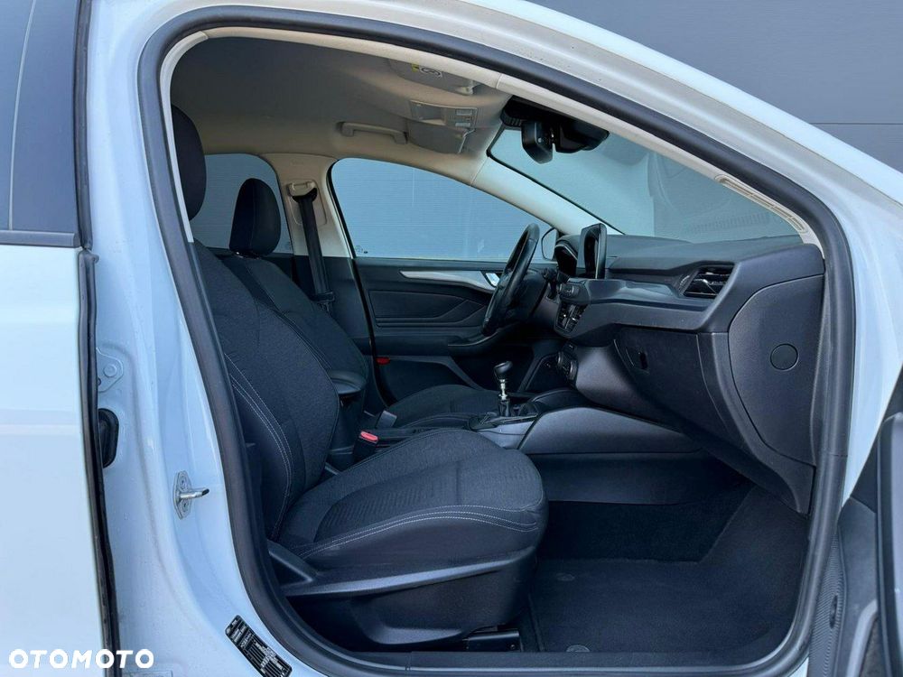 Ford Focus 1.0 EcoBoost Active - 16