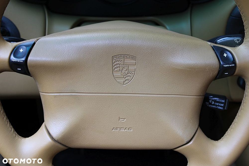 Porsche 911 - 24