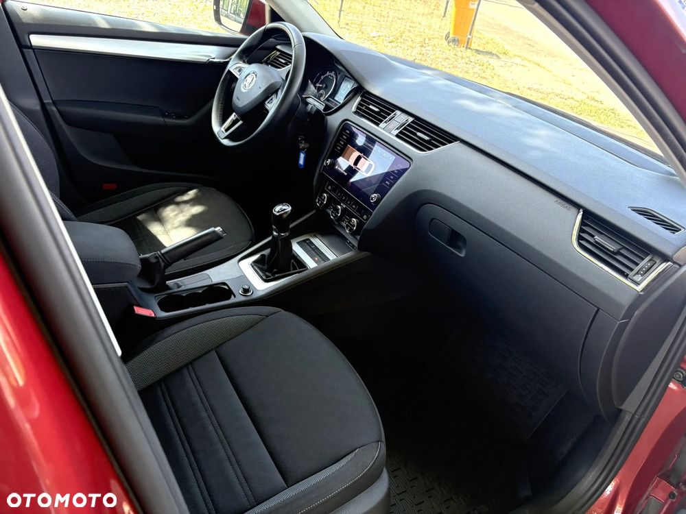 Skoda Octavia 1.4 TSI Ambition - 25