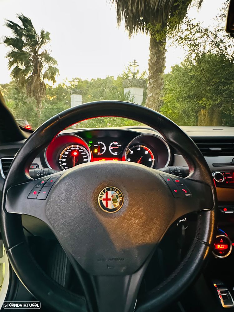Alfa Romeo Giulietta 1.6 JTDm Sprint Speciale J18 - 34