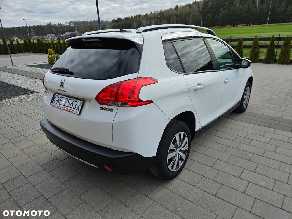 Peugeot 2008 1.2 Pure Tech Style EU6 - 2