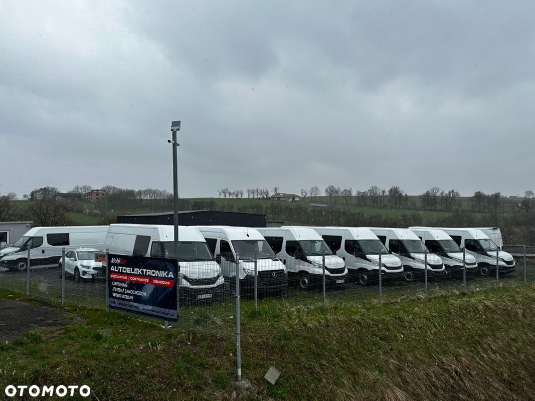 Iveco Daily Brygadówka 7 os Kamera Bagażnik - 14