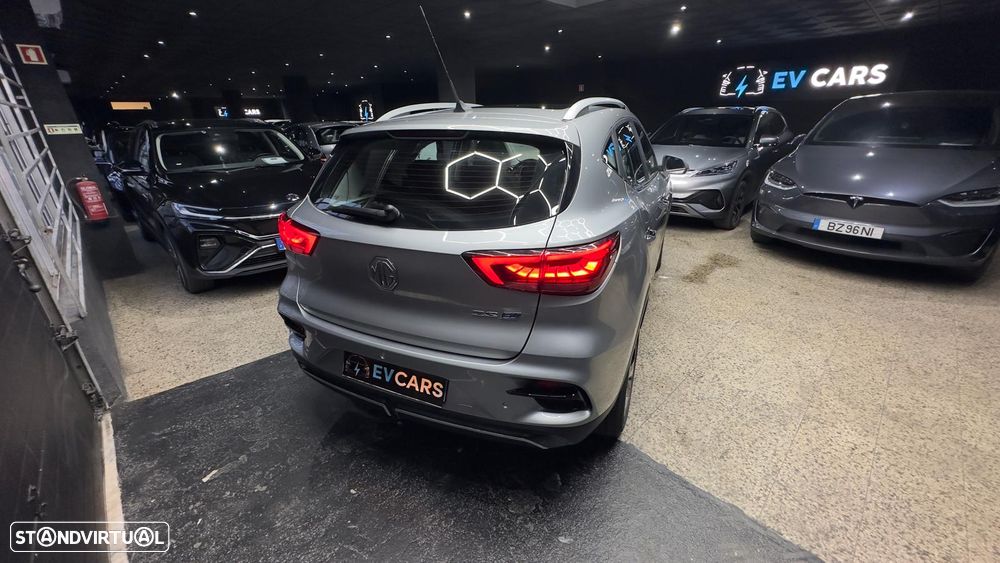 MG ZS EV 72.6 kWh Luxury - 11