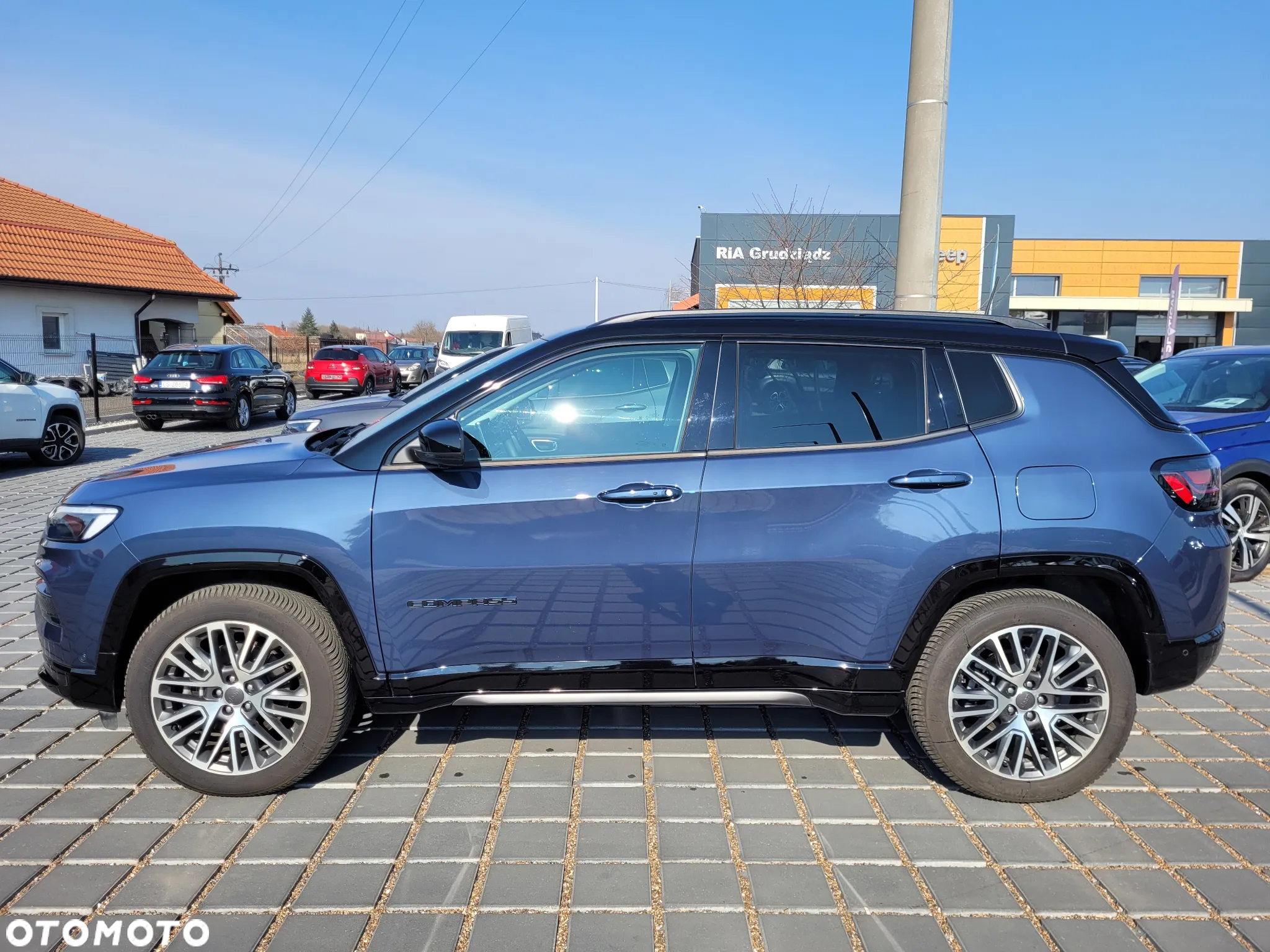 Jeep Compass - 2