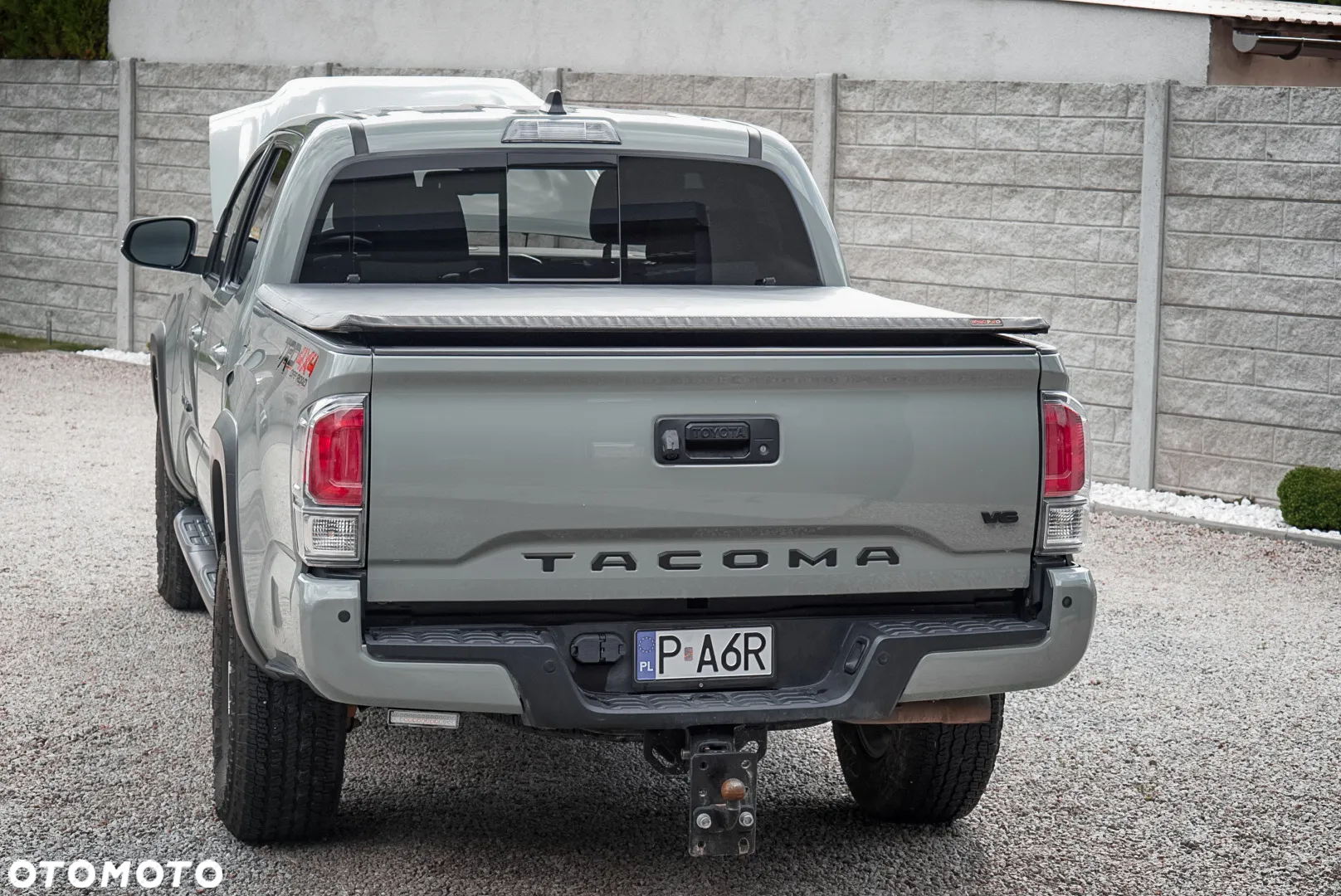 Toyota Tacoma - 4