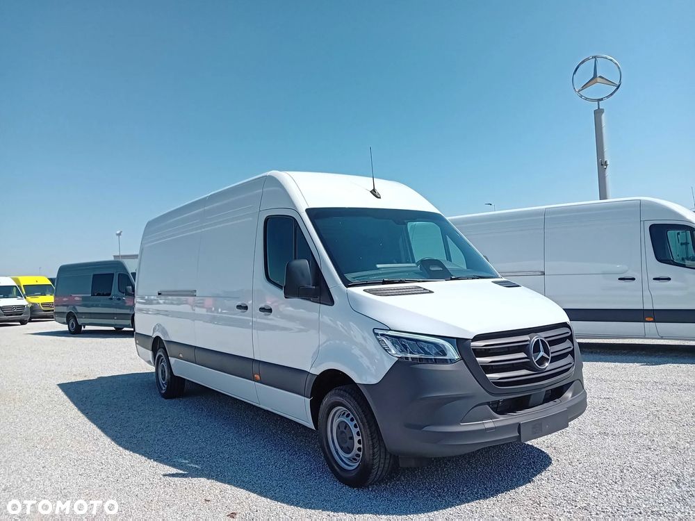 Mercedes-Benz Sprinter - 1