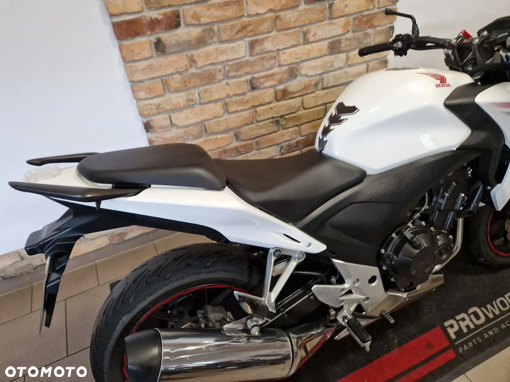 Honda CB - 12