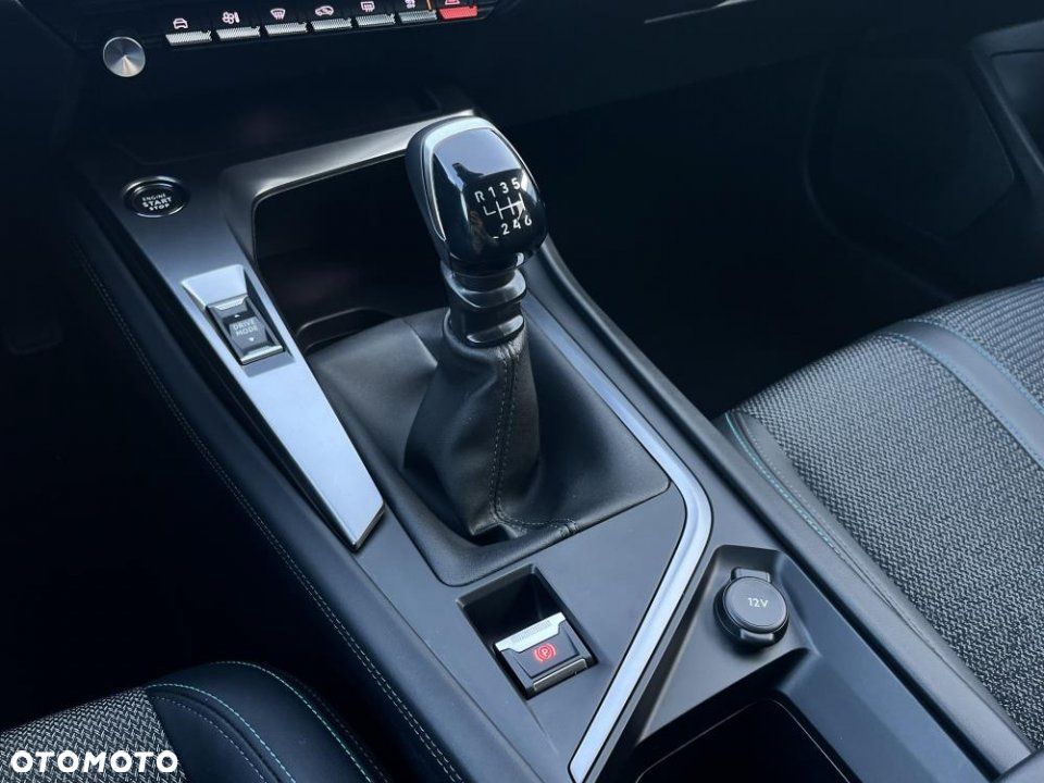 Peugeot 308 - 33