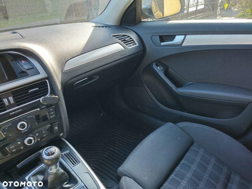 Audi A4 Avant - 15