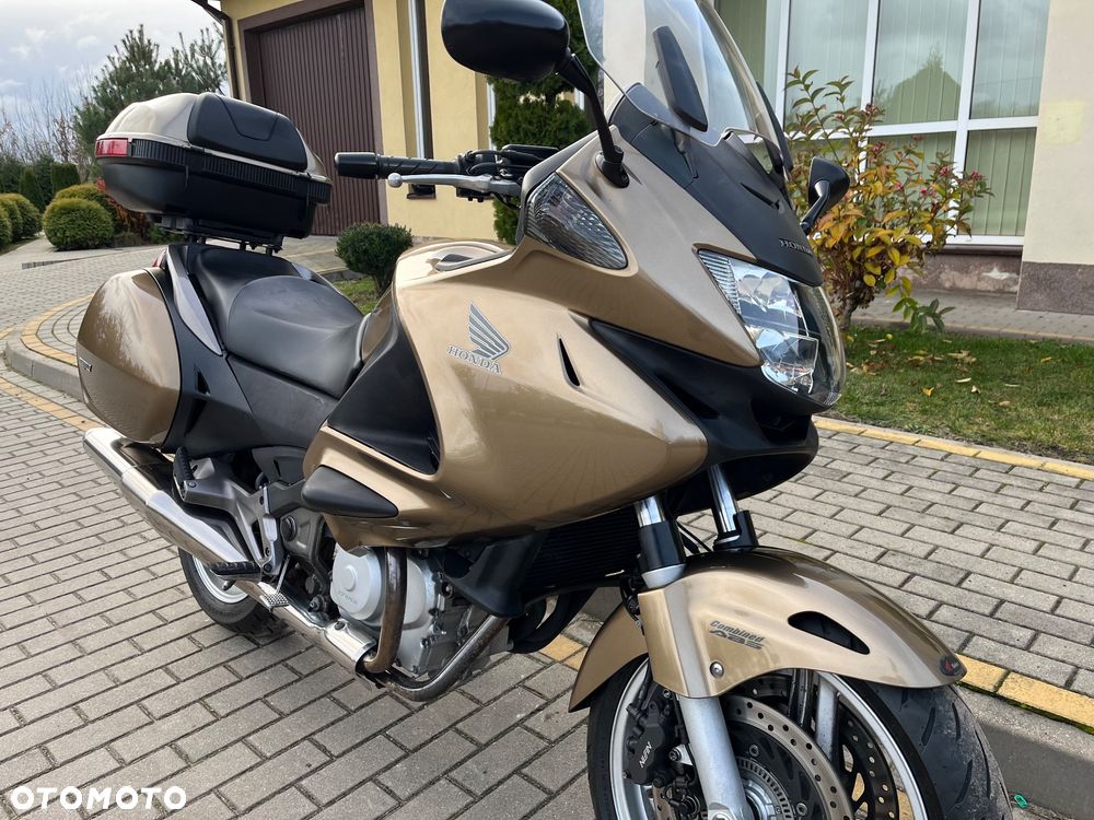 Honda NT - 15
