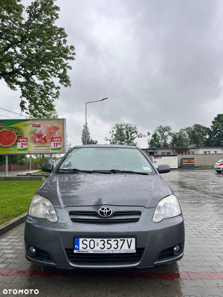 Toyota Corolla 2.0 D-4D Luna - 1