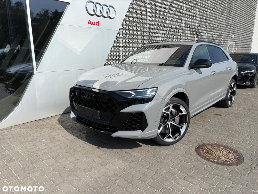 Audi RS Q8 - 4