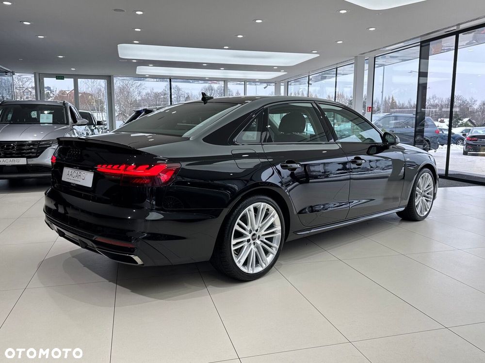 Audi A4 Limousine - 5