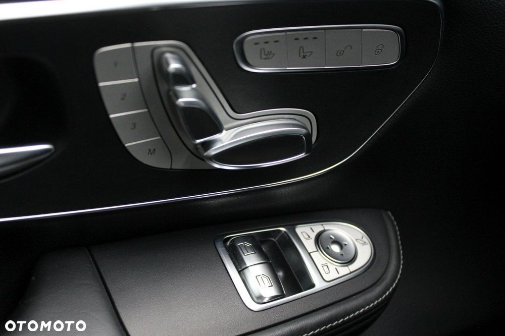 Mercedes-Benz Klasa V 300 d Avantgarde 9G-Tronic (d³ugi) - 25